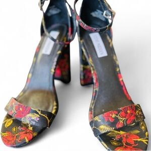STEVE MADDEN Floral Black and Red Women's Heels size 9.5